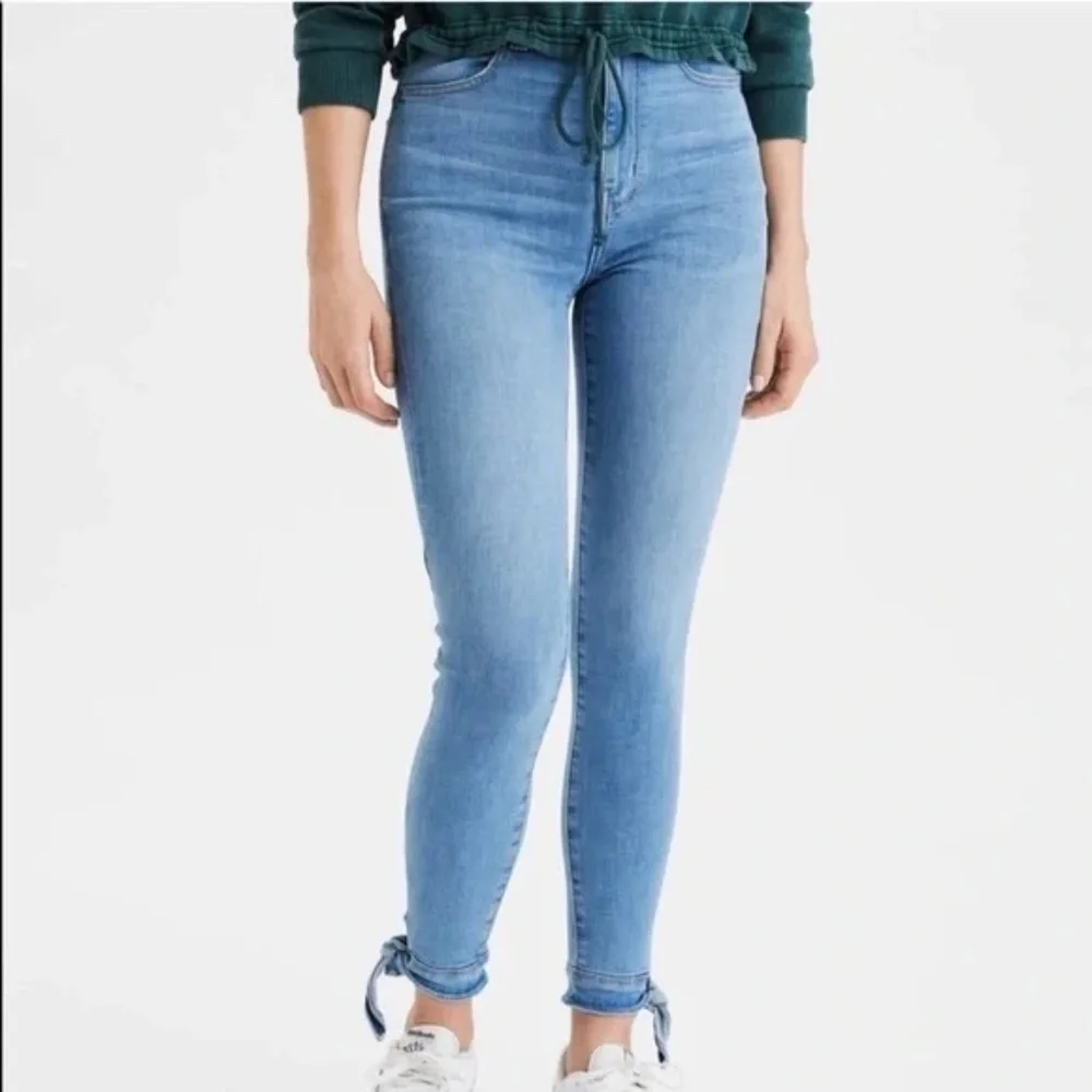 AMERICAN EAGLE | Highest Rise Jegging Crop Ankle Tie Jeans - Picture 3 of 3